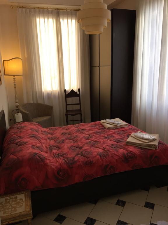 Appartamento Piazza San Marco Florencie Pokoj fotografie